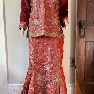 Vintage  2 Piece Skirt/Top Set size medium/large